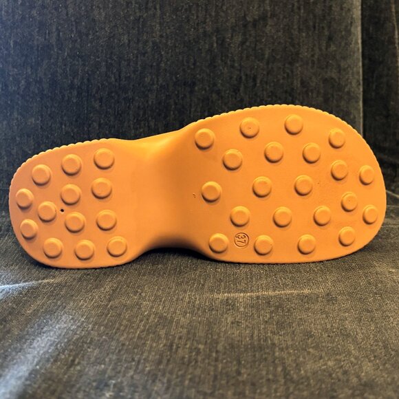 Fantasy Sandals - Rochelle Giallo - Multiple Sizes (NEW W/ BOX) - Picture 3 of 3